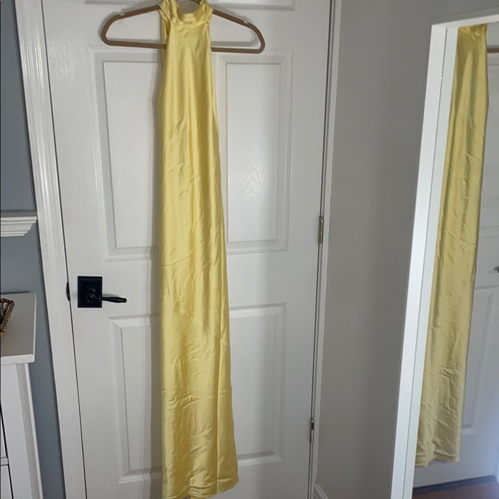 Elegant Yellow Halter Maxi Dress